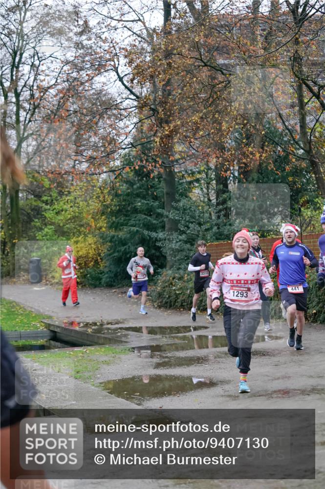 07.12.2025 - St. Pauli X-Mass-Run No. 15 Michael Burmester http://msf.ph/oto/9407130 07.12.2025 09:40:55 Laufen 3310, 1293, 441 meine-sportfotos.de