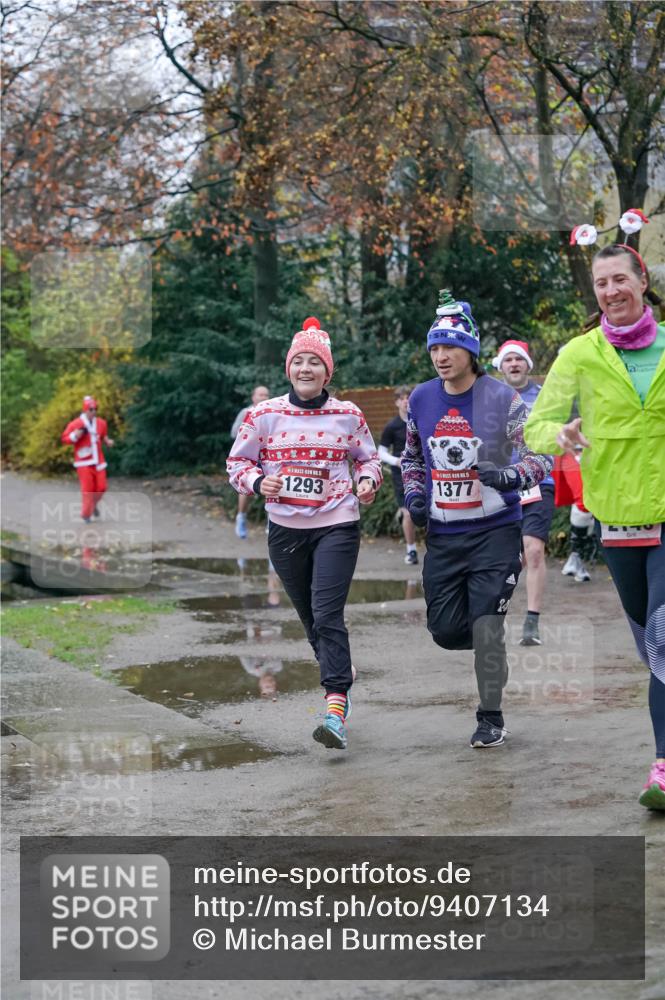07.12.2025 - St. Pauli X-Mass-Run No. 15 Michael Burmester http://msf.ph/oto/9407134 07.12.2025 09:40:55 Laufen 1293, 15, 1377, 1170 meine-sportfotos.de