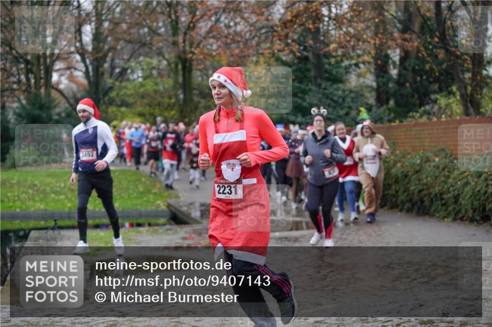 07.12.2025 - St. Pauli X-Mass-Run No. 15 Michael Burmester http://msf.ph/oto/9407143 07.12.2025 11:24:16 Laufen 3492, 2231 meine-sportfotos.de