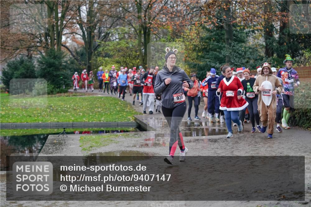 07.12.2025 - St. Pauli X-Mass-Run No. 15 Michael Burmester http://msf.ph/oto/9407147 07.12.2025 11:24:17 Laufen 930, 3006, 2966, 3416 meine-sportfotos.de