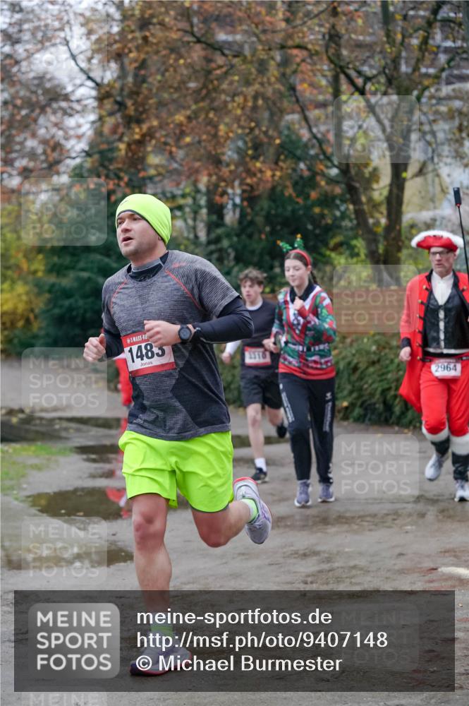 07.12.2025 - St. Pauli X-Mass-Run No. 15 Michael Burmester http://msf.ph/oto/9407148 07.12.2025 09:40:57 Laufen 1485, 1110, 2964 meine-sportfotos.de