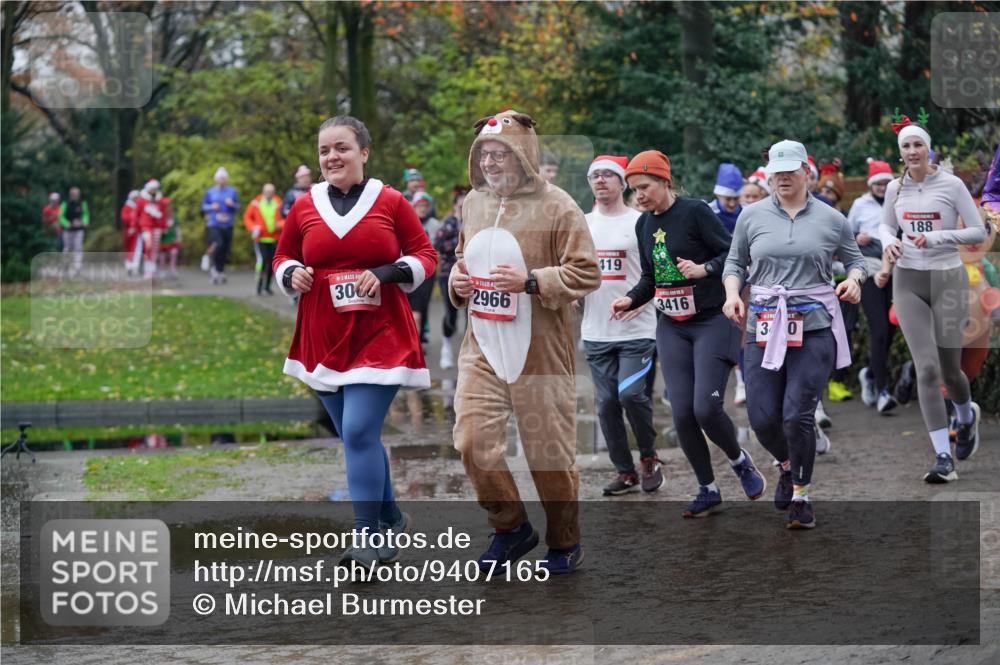 07.12.2025 - St. Pauli X-Mass-Run No. 15 Michael Burmester http://msf.ph/oto/9407165 07.12.2025 11:24:20 Laufen 300, 2966, 419, 3416, 3, 0, 188 meine-sportfotos.de