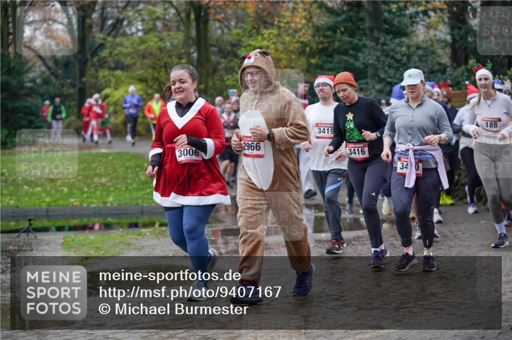07.12.2025 - St. Pauli X-Mass-Run No. 15 Michael Burmester http://msf.ph/oto/9407167 07.12.2025 11:24:20 Laufen 2966, 3006, 3419, 3416, 34, 0, 188 meine-sportfotos.de