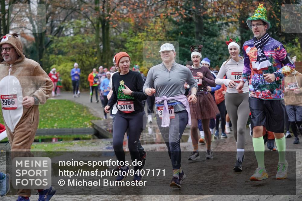 07.12.2025 - St. Pauli X-Mass-Run No. 15 Michael Burmester http://msf.ph/oto/9407171 07.12.2025 11:24:21 Laufen 2966, 15, 3416, 3, 0, 13, 18, 2435 meine-sportfotos.de