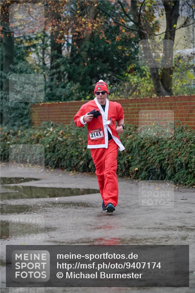 07.12.2025 - St. Pauli X-Mass-Run No. 15 Michael Burmester http://msf.ph/oto/9407174 07.12.2025 09:41:01 Laufen 2141 meine-sportfotos.de