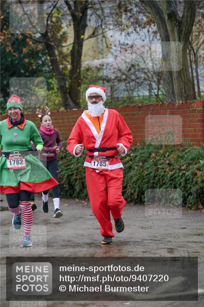 07.12.2025 - St. Pauli X-Mass-Run No. 15 Michael Burmester http://msf.ph/oto/9407220 07.12.2025 09:41:11 Laufen 0, 15, 1782, 1785 meine-sportfotos.de