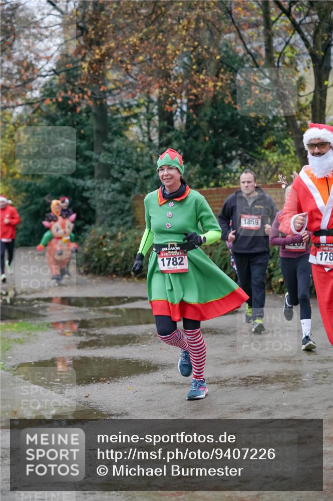 07.12.2025 - St. Pauli X-Mass-Run No. 15 Michael Burmester http://msf.ph/oto/9407226 07.12.2025 09:41:12 Laufen 1782, 1859, 178 meine-sportfotos.de