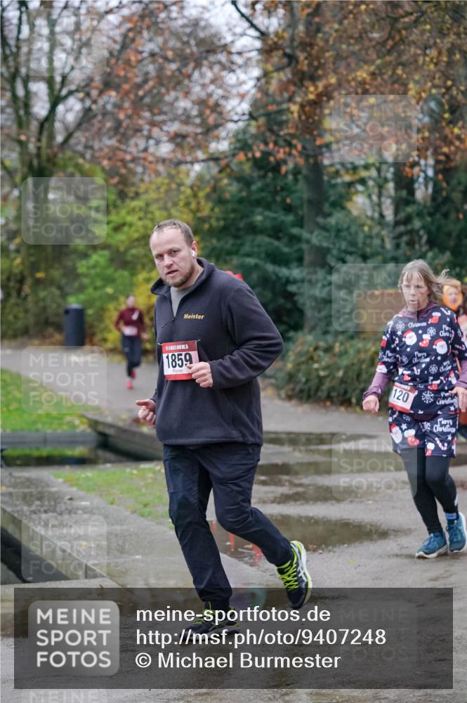 07.12.2025 - St. Pauli X-Mass-Run No. 15 Michael Burmester http://msf.ph/oto/9407248 07.12.2025 09:41:15 Laufen 5, 1859, 120 meine-sportfotos.de