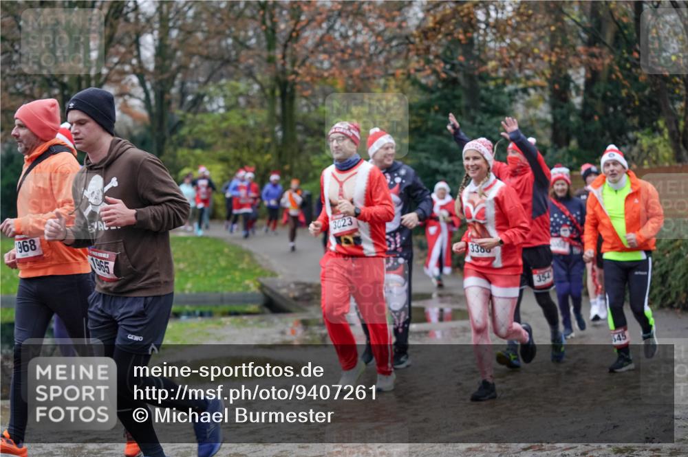 07.12.2025 - St. Pauli X-Mass-Run No. 15 Michael Burmester http://msf.ph/oto/9407261 07.12.2025 11:24:32 Laufen 1968, 1965, 3023, 3380, 354, 545 meine-sportfotos.de