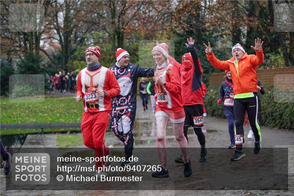 07.12.2025 - St. Pauli X-Mass-Run No. 15 Michael Burmester http://msf.ph/oto/9407265 07.12.2025 11:24:33 Laufen 3023, 5, 388, 3547, 2008, 45 meine-sportfotos.de