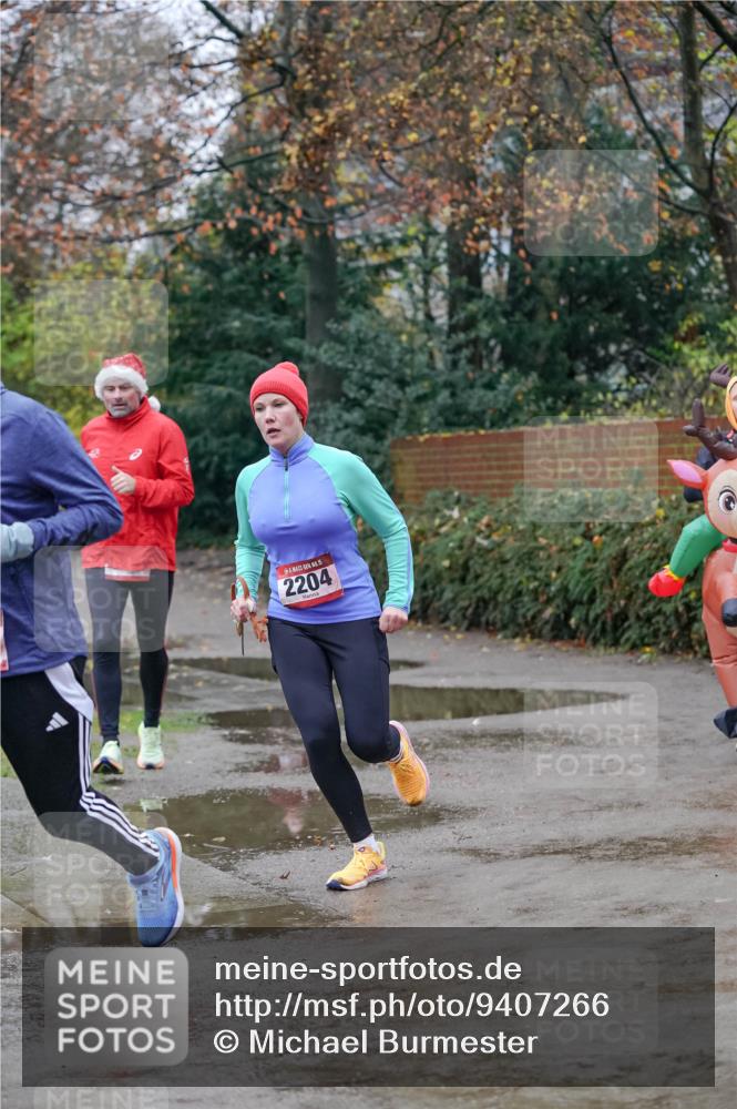07.12.2025 - St. Pauli X-Mass-Run No. 15 Michael Burmester http://msf.ph/oto/9407266 07.12.2025 09:41:17 Laufen 2204 meine-sportfotos.de