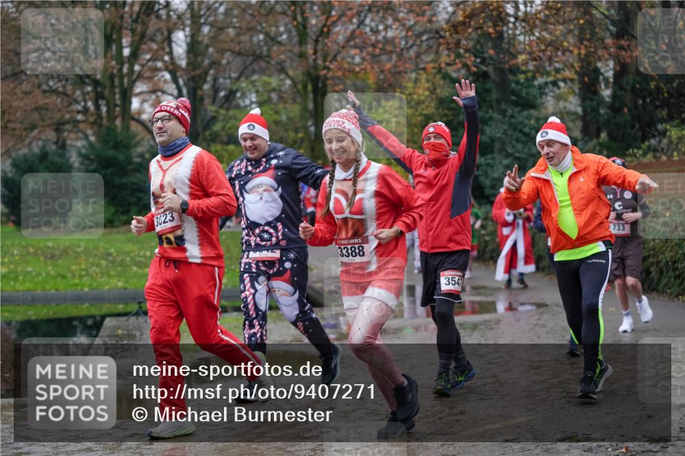 07.12.2025 - St. Pauli X-Mass-Run No. 15 Michael Burmester http://msf.ph/oto/9407271 07.12.2025 11:24:33 Laufen 3023, 15, 3388, 3547, 733 meine-sportfotos.de