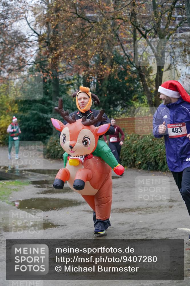 07.12.2025 - St. Pauli X-Mass-Run No. 15 Michael Burmester http://msf.ph/oto/9407280 07.12.2025 09:41:19 Laufen 15, 483 meine-sportfotos.de