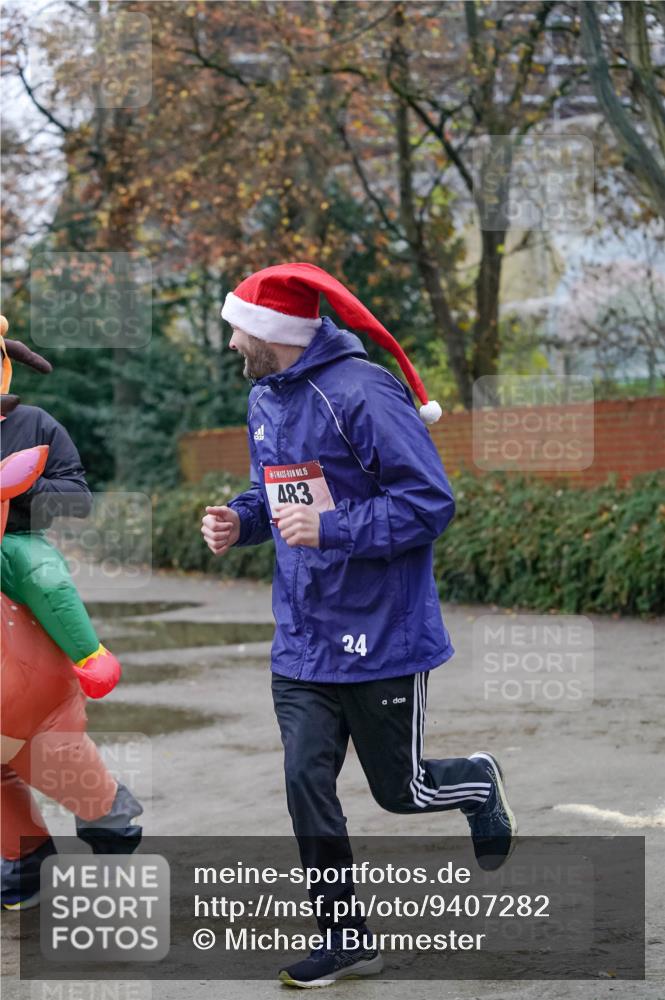 07.12.2025 - St. Pauli X-Mass-Run No. 15 Michael Burmester http://msf.ph/oto/9407282 07.12.2025 09:41:19 Laufen 15, 483, 24 meine-sportfotos.de