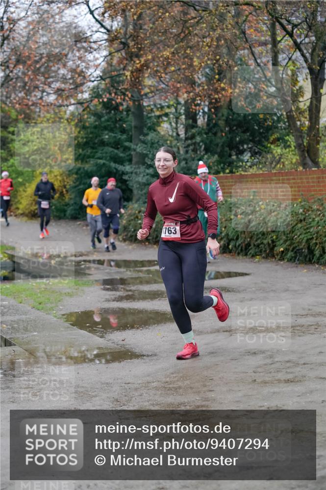 07.12.2025 - St. Pauli X-Mass-Run No. 15 Michael Burmester http://msf.ph/oto/9407294 07.12.2025 09:41:22 Laufen 763 meine-sportfotos.de