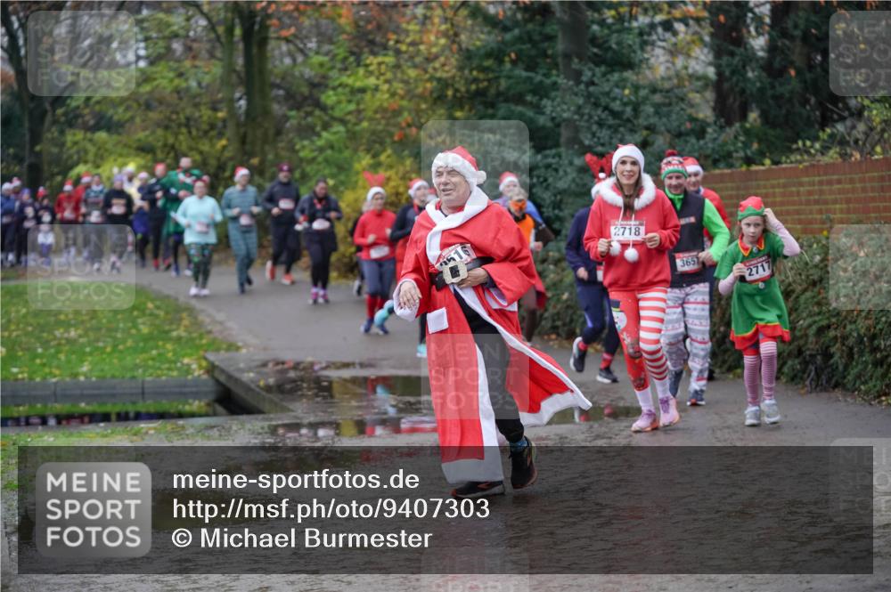 07.12.2025 - St. Pauli X-Mass-Run No. 15 Michael Burmester http://msf.ph/oto/9407303 07.12.2025 11:24:37 Laufen 516, 2718, 3657, 2717 meine-sportfotos.de