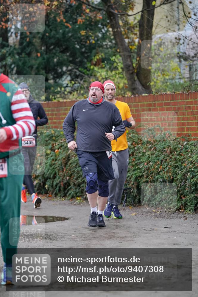 07.12.2025 - St. Pauli X-Mass-Run No. 15 Michael Burmester http://msf.ph/oto/9407308 07.12.2025 09:41:25 Laufen 4, 3405 meine-sportfotos.de