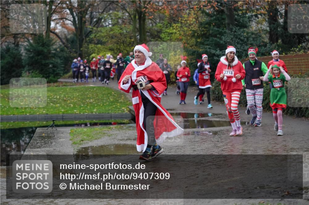 07.12.2025 - St. Pauli X-Mass-Run No. 15 Michael Burmester http://msf.ph/oto/9407309 07.12.2025 11:24:38 Laufen 2516, 22000, 2718, 3657, 2717 meine-sportfotos.de