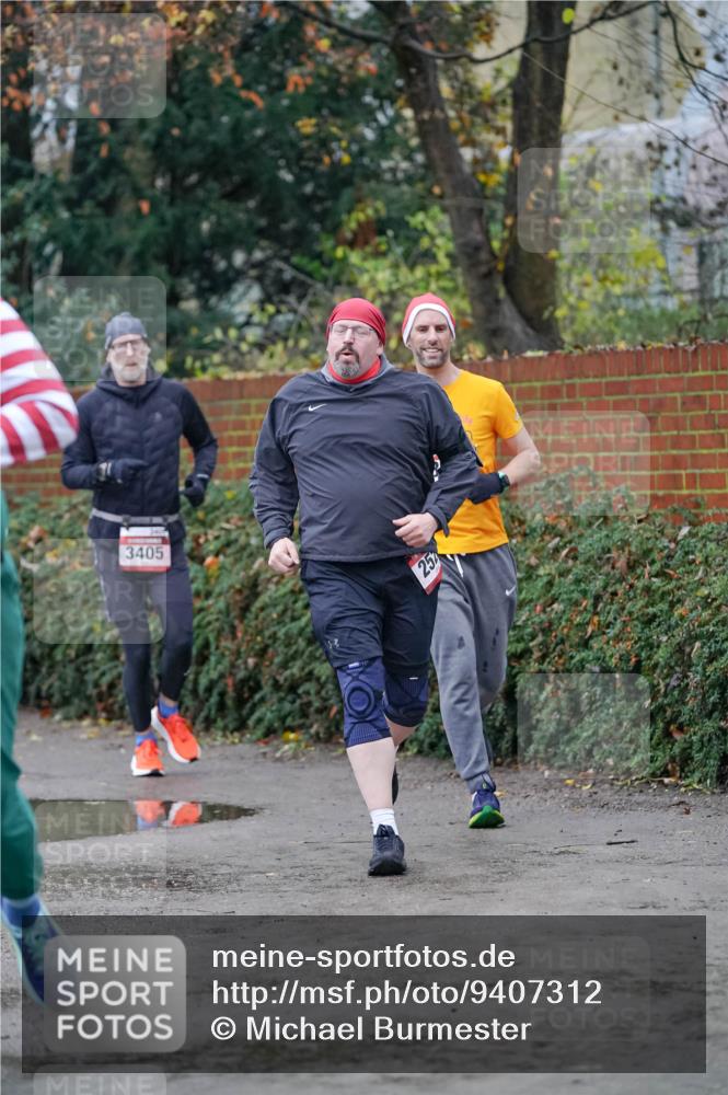 07.12.2025 - St. Pauli X-Mass-Run No. 15 Michael Burmester http://msf.ph/oto/9407312 07.12.2025 09:41:26 Laufen 3405, 25 meine-sportfotos.de