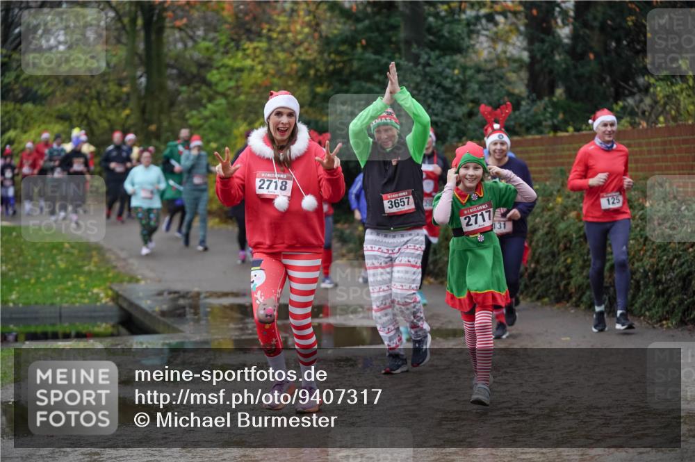07.12.2025 - St. Pauli X-Mass-Run No. 15 Michael Burmester http://msf.ph/oto/9407317 07.12.2025 11:24:39 Laufen 2718, 3657, 2717, 131, 125 meine-sportfotos.de