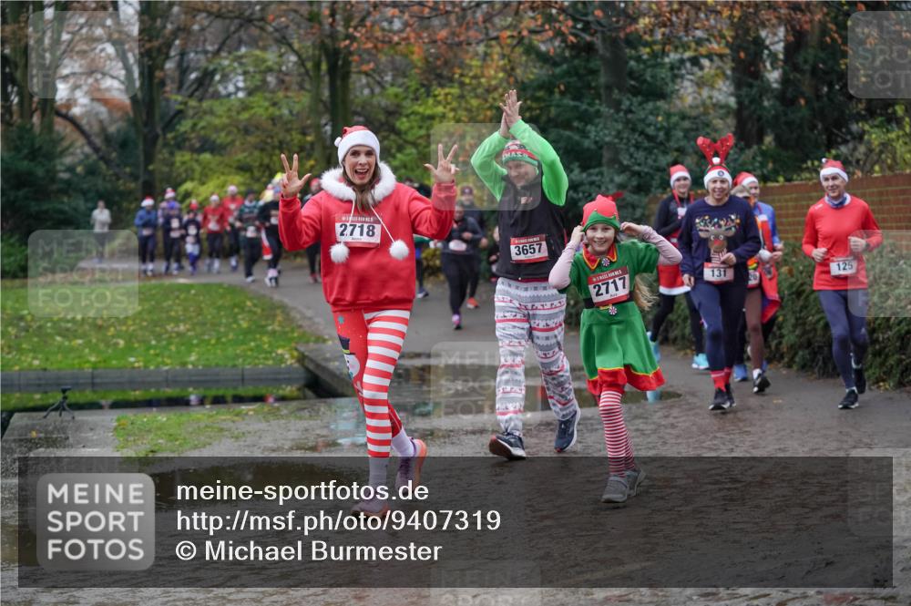 07.12.2025 - St. Pauli X-Mass-Run No. 15 Michael Burmester http://msf.ph/oto/9407319 07.12.2025 11:24:39 Laufen 2718, 3657, 2717, 131, 125, 201 meine-sportfotos.de