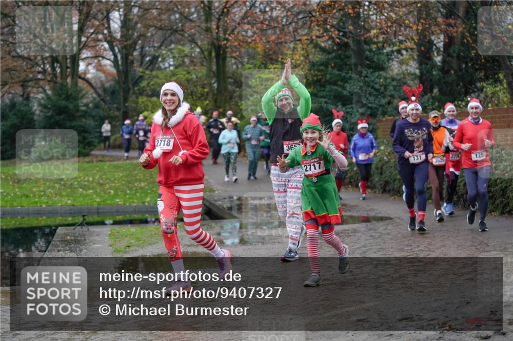 07.12.2025 - St. Pauli X-Mass-Run No. 15 Michael Burmester http://msf.ph/oto/9407327 07.12.2025 11:24:40 Laufen 2718, 2717, 131, 2206, 125 meine-sportfotos.de