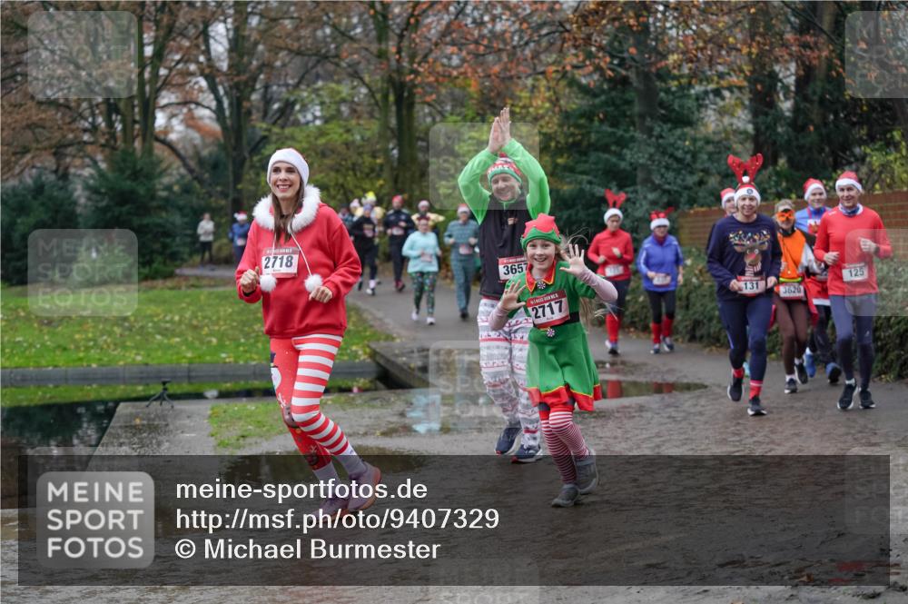 07.12.2025 - St. Pauli X-Mass-Run No. 15 Michael Burmester http://msf.ph/oto/9407329 07.12.2025 11:24:40 Laufen 2718, 3657, 2717, 125, 131, 3620 meine-sportfotos.de