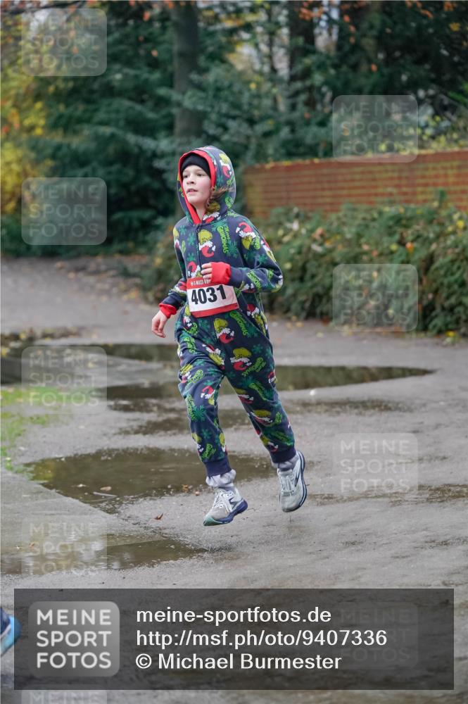 07.12.2025 - St. Pauli X-Mass-Run No. 15 Michael Burmester http://msf.ph/oto/9407336 07.12.2025 09:41:31 Laufen 4031 meine-sportfotos.de