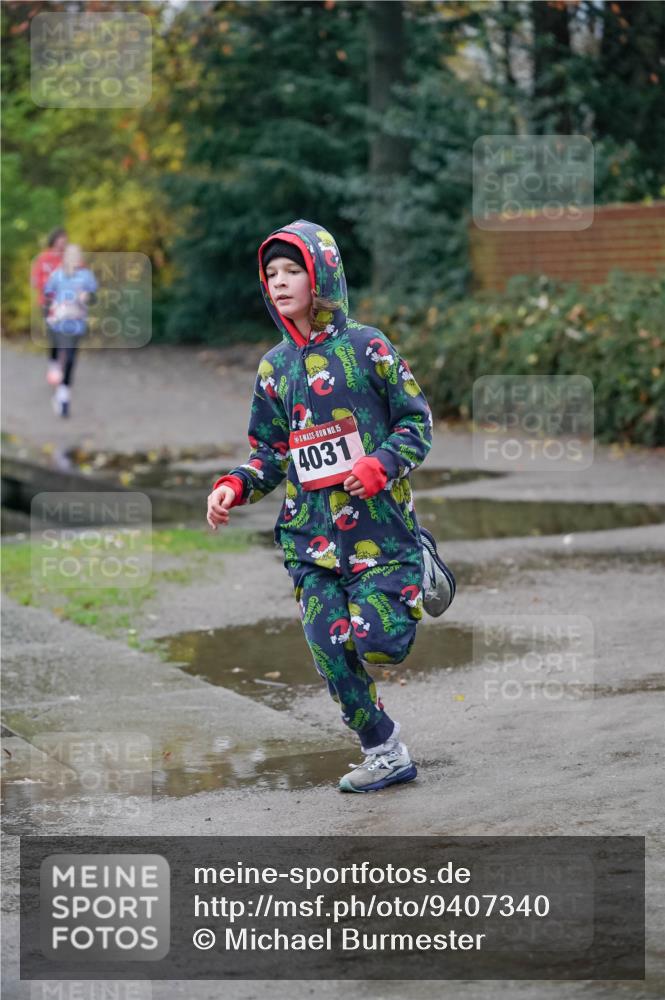 07.12.2025 - St. Pauli X-Mass-Run No. 15 Michael Burmester http://msf.ph/oto/9407340 07.12.2025 09:41:31 Laufen 15, 4031 meine-sportfotos.de