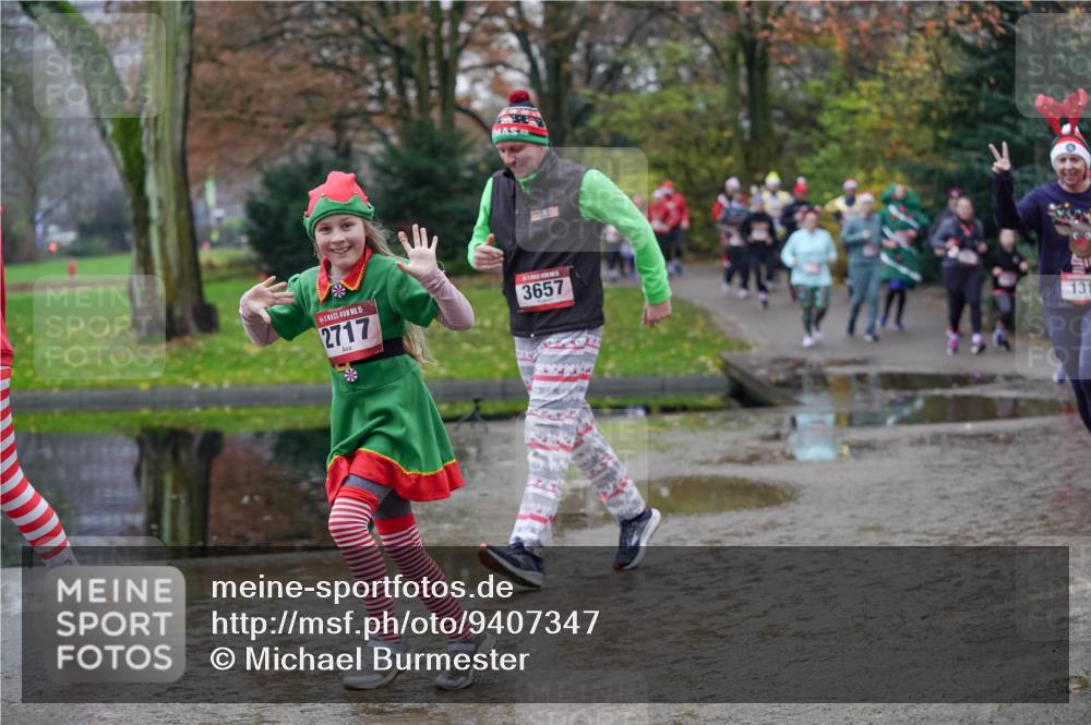 07.12.2025 - St. Pauli X-Mass-Run No. 15 Michael Burmester http://msf.ph/oto/9407347 07.12.2025 11:24:41 Laufen 15, 2717, 3657, 131 meine-sportfotos.de