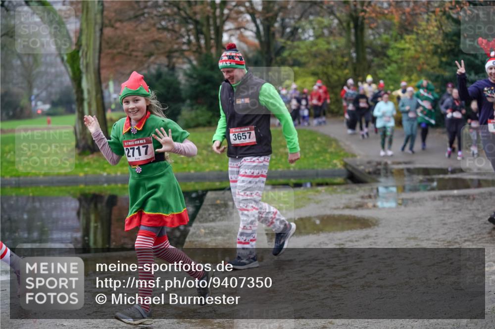 07.12.2025 - St. Pauli X-Mass-Run No. 15 Michael Burmester http://msf.ph/oto/9407350 07.12.2025 11:24:41 Laufen 15, 2717, 3657 meine-sportfotos.de