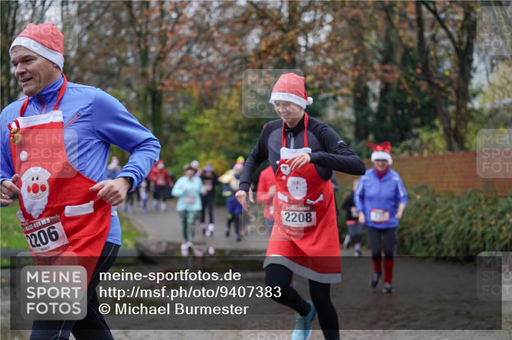 07.12.2025 - St. Pauli X-Mass-Run No. 15 Michael Burmester http://msf.ph/oto/9407383 07.12.2025 11:24:44 Laufen 15, 2206, 2208 meine-sportfotos.de