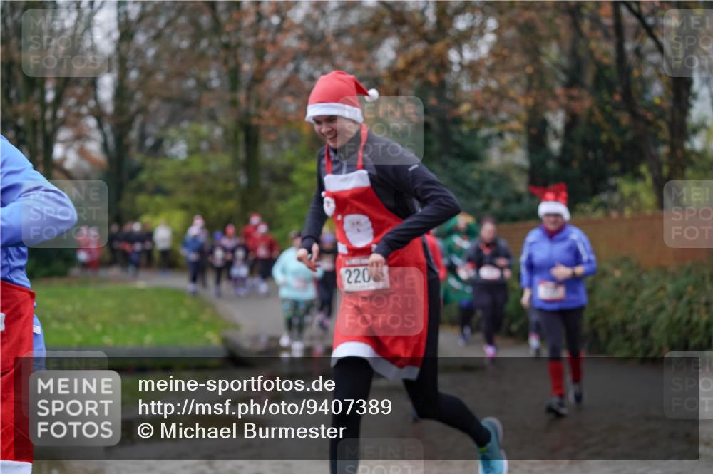 07.12.2025 - St. Pauli X-Mass-Run No. 15 Michael Burmester http://msf.ph/oto/9407389 07.12.2025 11:24:44 Laufen 220 meine-sportfotos.de