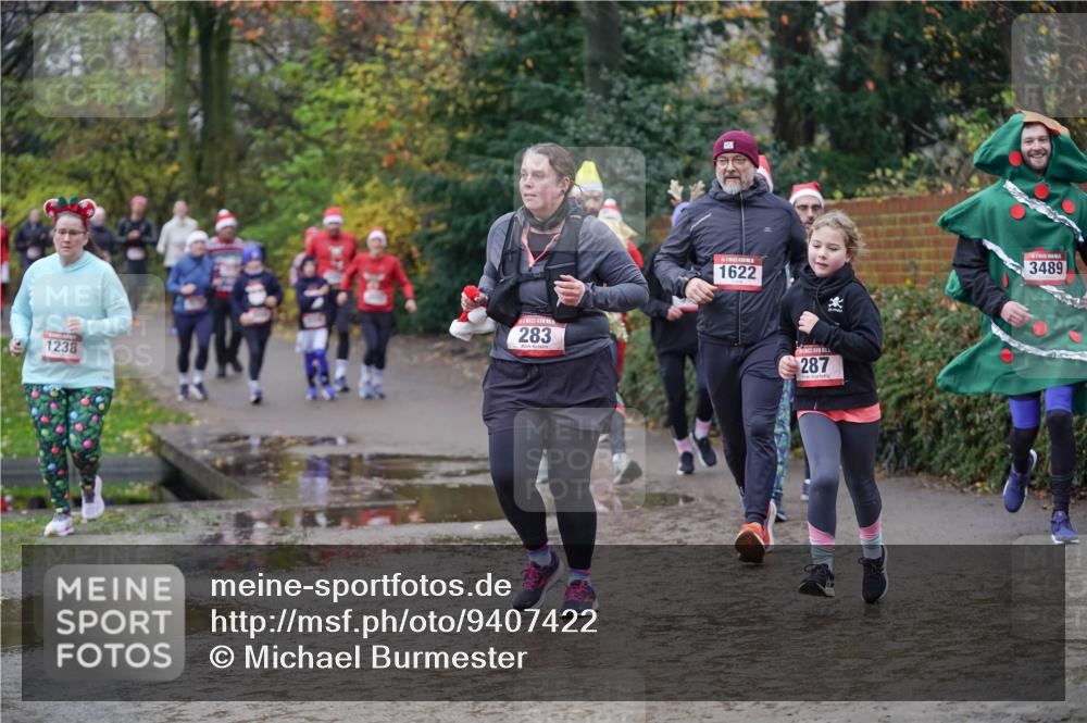 07.12.2025 - St. Pauli X-Mass-Run No. 15 Michael Burmester http://msf.ph/oto/9407422 07.12.2025 11:24:48 Laufen 1238, 283, 1622, 287, 3489 meine-sportfotos.de