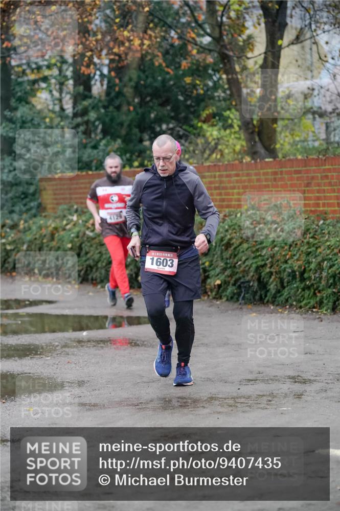 07.12.2025 - St. Pauli X-Mass-Run No. 15 Michael Burmester http://msf.ph/oto/9407435 07.12.2025 09:41:48 Laufen 15, 1603 meine-sportfotos.de