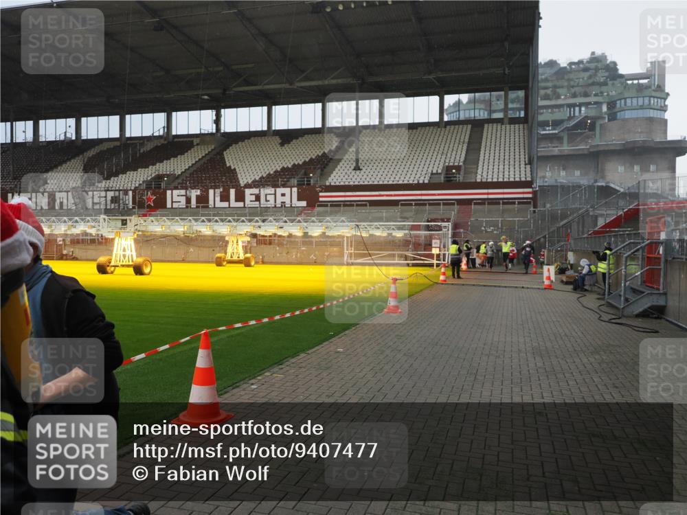 07.12.2025 - St. Pauli X-Mass-Run No. 15 Fabian Wolf http://msf.ph/oto/9407477 07.12.2025 11:05:28 Ziel 434, 1311, 1492, 1600, 1630 meine-sportfotos.de