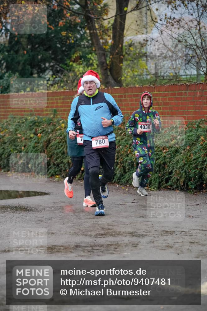 07.12.2025 - St. Pauli X-Mass-Run No. 15 Michael Burmester http://msf.ph/oto/9407481 07.12.2025 09:41:54 Laufen 7, 780, 4030 meine-sportfotos.de