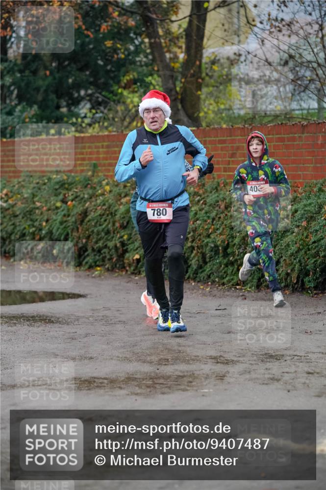 07.12.2025 - St. Pauli X-Mass-Run No. 15 Michael Burmester http://msf.ph/oto/9407487 07.12.2025 09:41:55 Laufen 15, 780, 40 meine-sportfotos.de