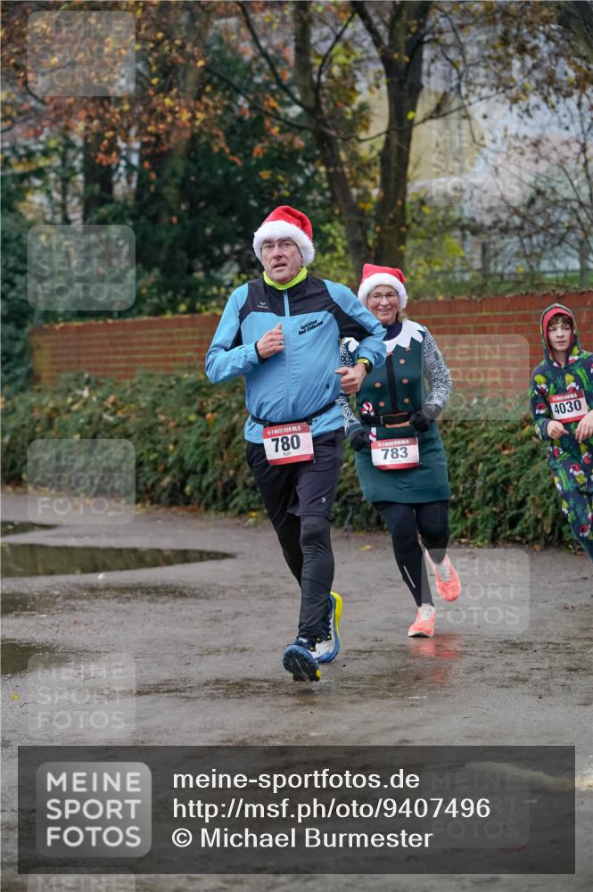 07.12.2025 - St. Pauli X-Mass-Run No. 15 Michael Burmester http://msf.ph/oto/9407496 07.12.2025 09:41:55 Laufen 15, 780, 783, 4030 meine-sportfotos.de