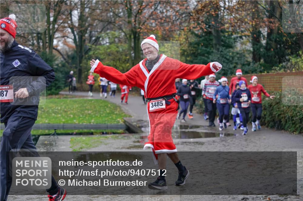 07.12.2025 - St. Pauli X-Mass-Run No. 15 Michael Burmester http://msf.ph/oto/9407512 07.12.2025 11:24:54 Laufen 87, 3485 meine-sportfotos.de