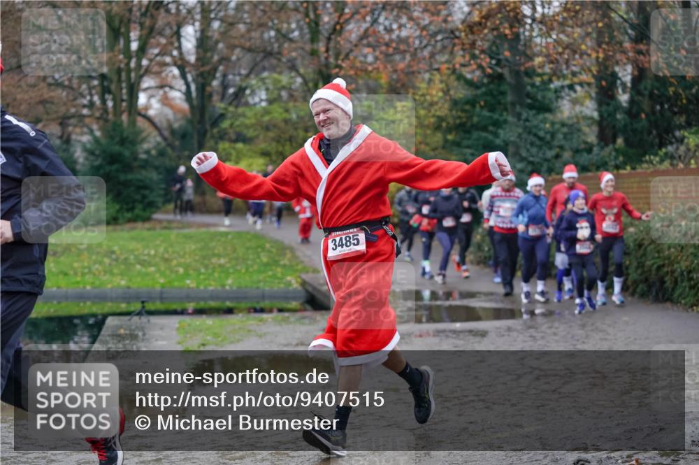 07.12.2025 - St. Pauli X-Mass-Run No. 15 Michael Burmester http://msf.ph/oto/9407515 07.12.2025 11:24:54 Laufen 3485 meine-sportfotos.de