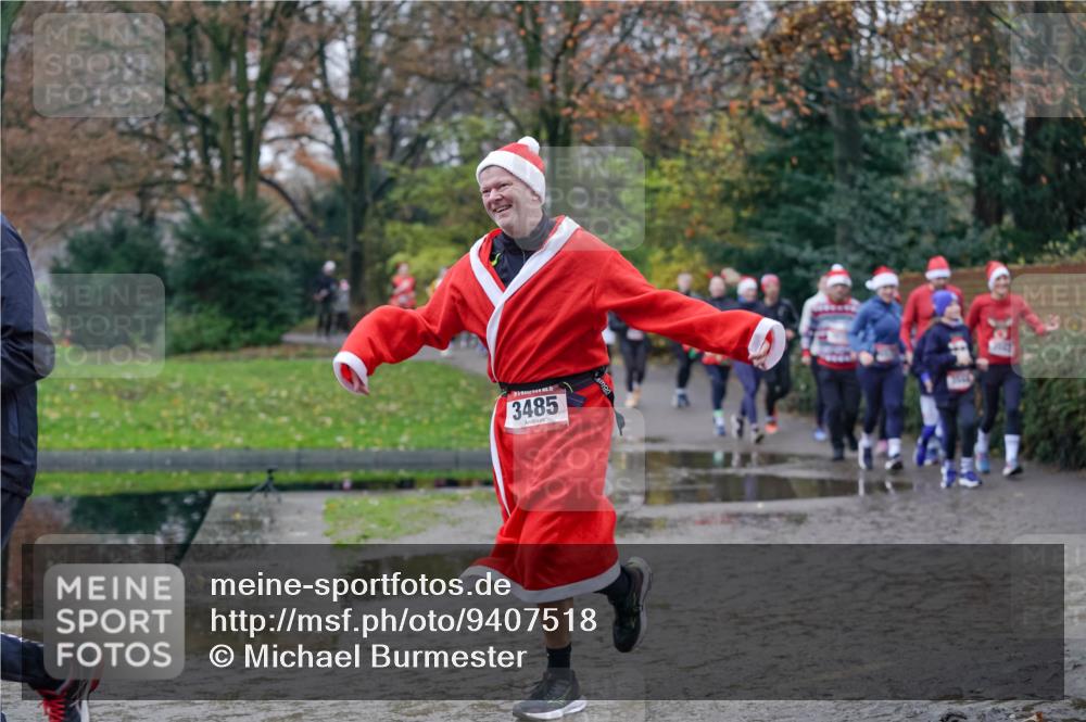 07.12.2025 - St. Pauli X-Mass-Run No. 15 Michael Burmester http://msf.ph/oto/9407518 07.12.2025 11:24:54 Laufen 3485 meine-sportfotos.de