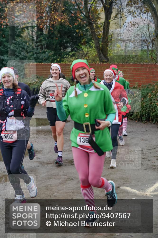 07.12.2025 - St. Pauli X-Mass-Run No. 15 Michael Burmester http://msf.ph/oto/9407567 07.12.2025 09:42:05 Laufen 35, 802, 136 meine-sportfotos.de