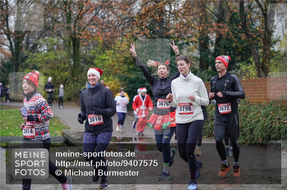 07.12.2025 - St. Pauli X-Mass-Run No. 15 Michael Burmester http://msf.ph/oto/9407575 07.12.2025 11:25:01 Laufen 15, 3914, 3010, 3676, 2798, 5, 3672 meine-sportfotos.de