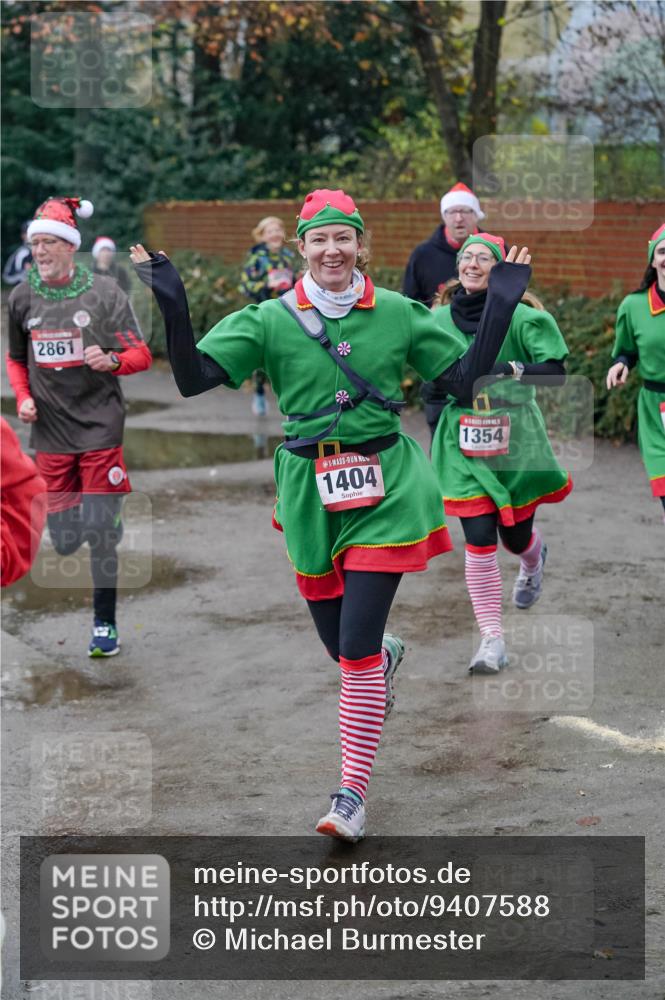 07.12.2025 - St. Pauli X-Mass-Run No. 15 Michael Burmester http://msf.ph/oto/9407588 07.12.2025 09:42:06 Laufen 2861, 1404, 1354 meine-sportfotos.de