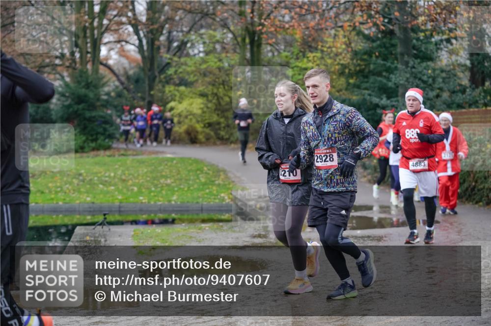 07.12.2025 - St. Pauli X-Mass-Run No. 15 Michael Burmester http://msf.ph/oto/9407607 07.12.2025 11:25:03 Laufen 880, 210, 15, 2928, 4883, 212 meine-sportfotos.de