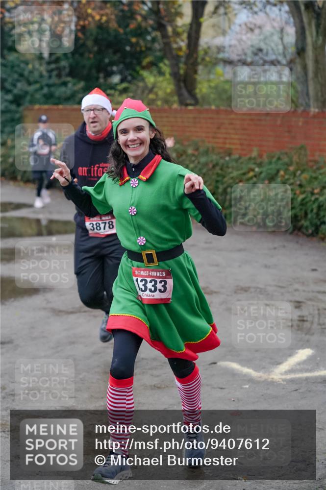 07.12.2025 - St. Pauli X-Mass-Run No. 15 Michael Burmester http://msf.ph/oto/9407612 07.12.2025 09:42:08 Laufen 3878, 15, 1333 meine-sportfotos.de