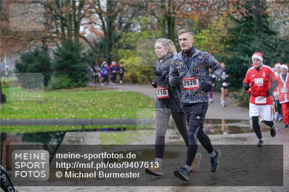 07.12.2025 - St. Pauli X-Mass-Run No. 15 Michael Burmester http://msf.ph/oto/9407613 07.12.2025 11:25:03 Laufen 15, 210, 15, 2928, 888, 4883, 2120 meine-sportfotos.de