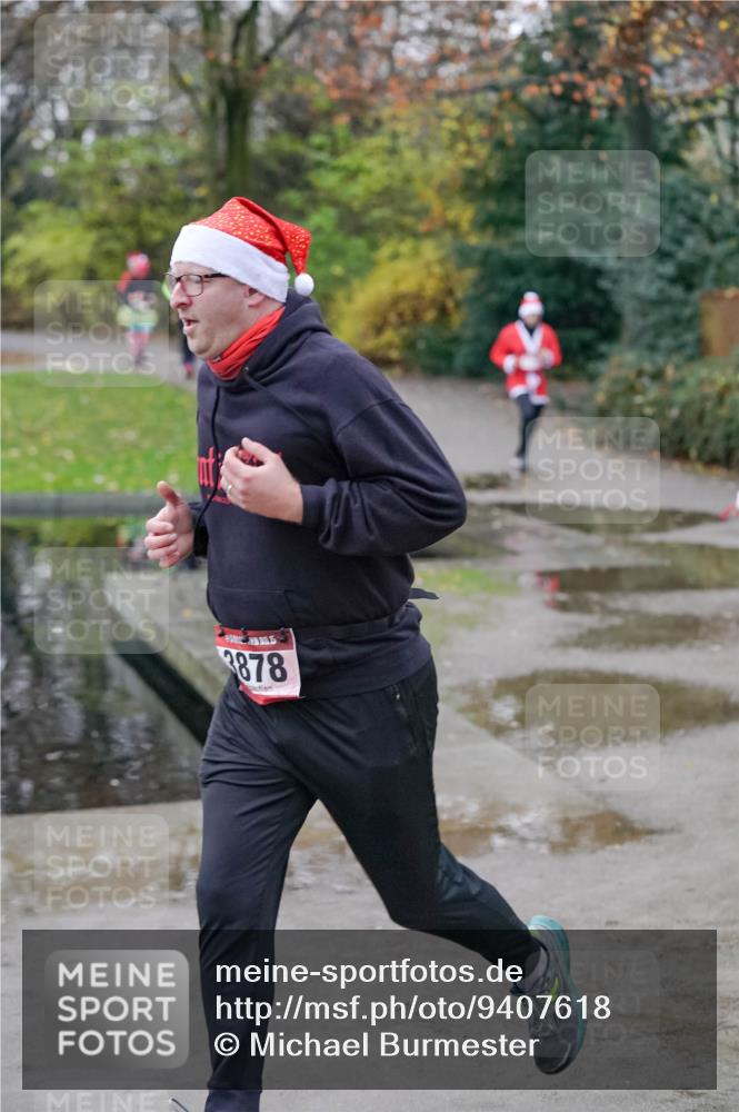 07.12.2025 - St. Pauli X-Mass-Run No. 15 Michael Burmester http://msf.ph/oto/9407618 07.12.2025 09:42:09 Laufen 3878 meine-sportfotos.de