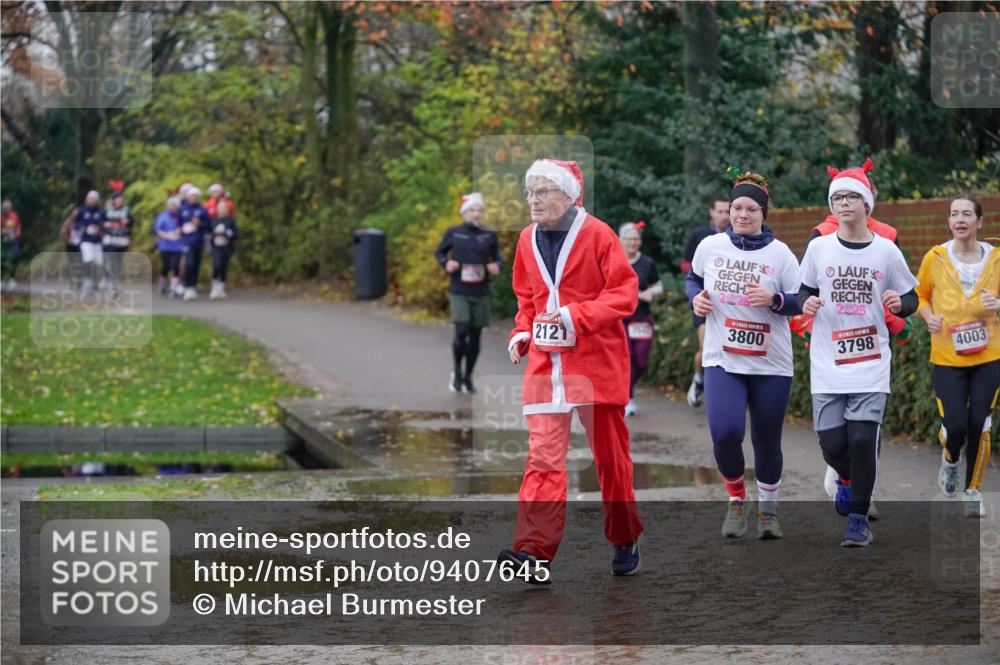 07.12.2025 - St. Pauli X-Mass-Run No. 15 Michael Burmester http://msf.ph/oto/9407645 07.12.2025 11:25:06 Laufen 2025, 2, 2121, 2547, 3800, 3798, 4003 meine-sportfotos.de